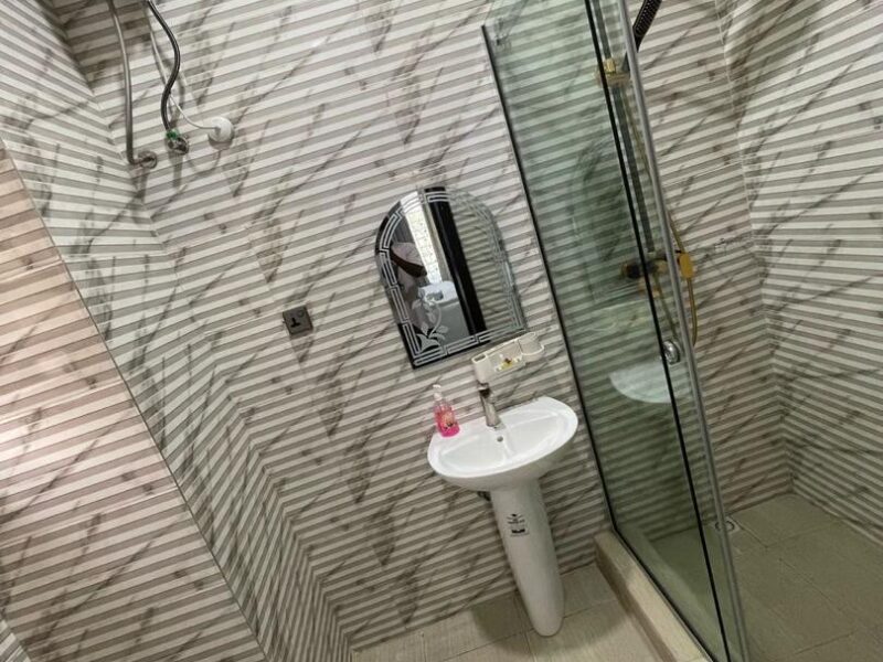 Elmcrest Exclusive 2-Bedroom Sanctuary Prestigious Ikeja GRA