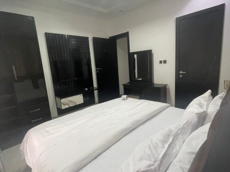 Foxglove 2-Bedroom Shortlet Apartment in Ikeja GRA, Lagos
