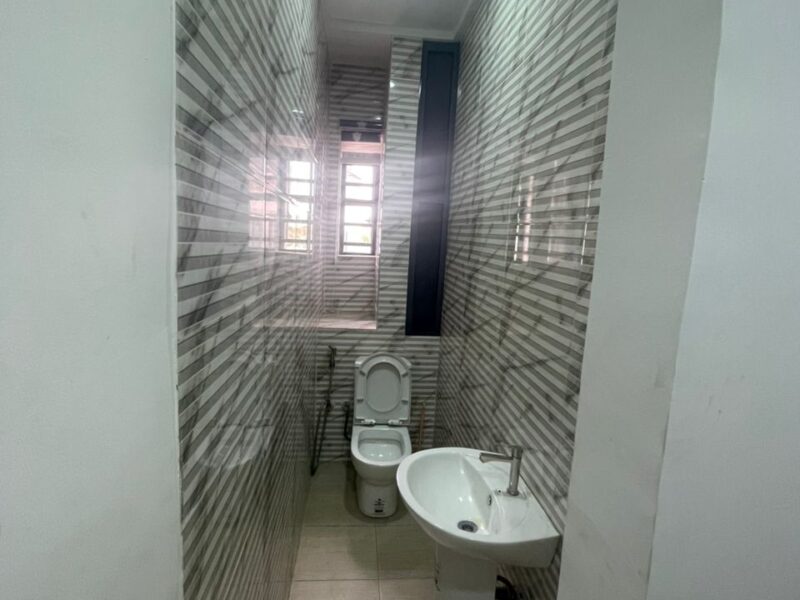 Foxglove 2-Bedroom Shortlet Apartment in Ikeja GRA, Lagos