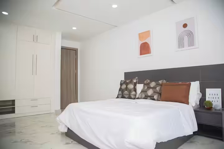 Cozy, yet affordable 1 Bedroom Shortlet in Victoria Island, Lagos